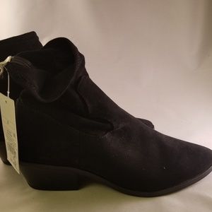 Black ankle boots - Sz 8